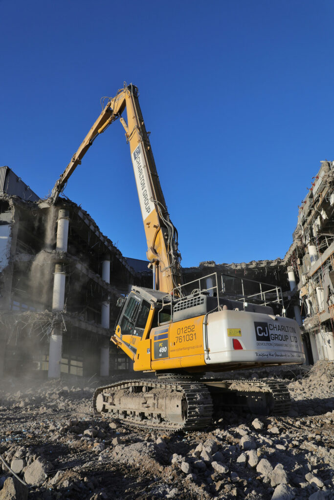 high reach demolition equipment
